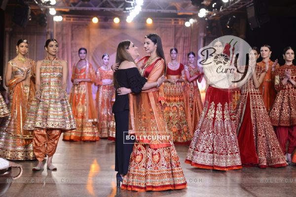 Divya Khosla Kumar at Day 3 of FDCI India Couture Week