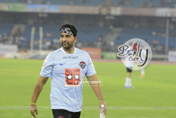 Raj Kundra at Soccer Match between Parliamentary MP vs All Stars