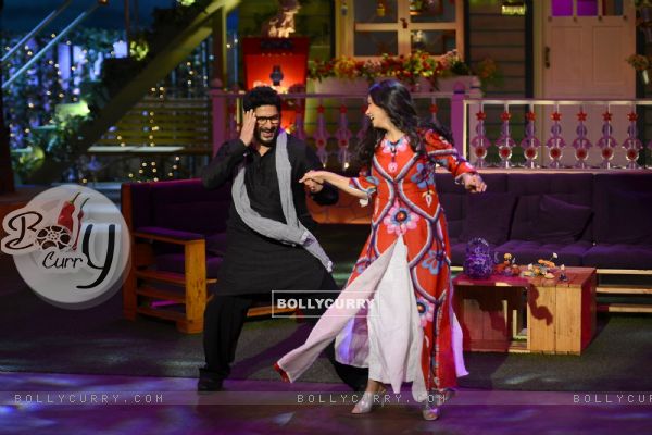 Arshad and Maria performing on the sets of Kapil Sharma