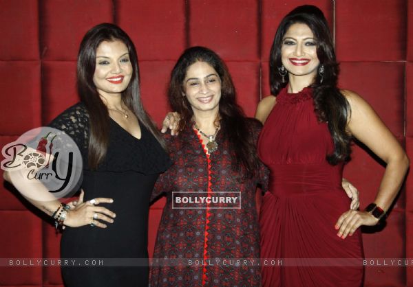 Aarti with Deepshikha and Neena celebrates her winning for the Dadasaheb Phalke Golden Camera Award