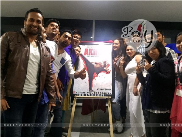 Sonakshi Sinha launches the new poster of 'Akira' (413987)