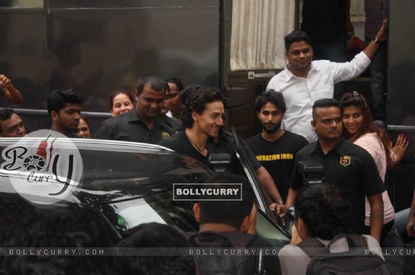 Tiger Shroff snapped post leaving The Voice Kids show