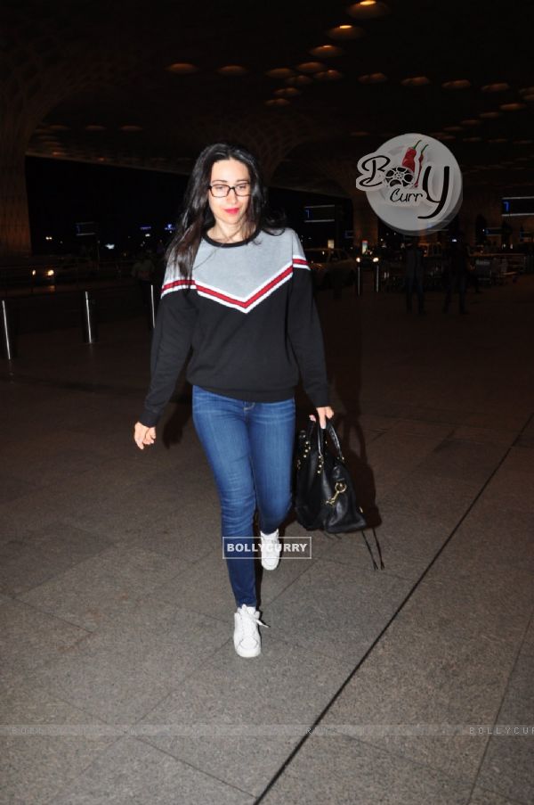 Karisma Kapoor spotted at airport!