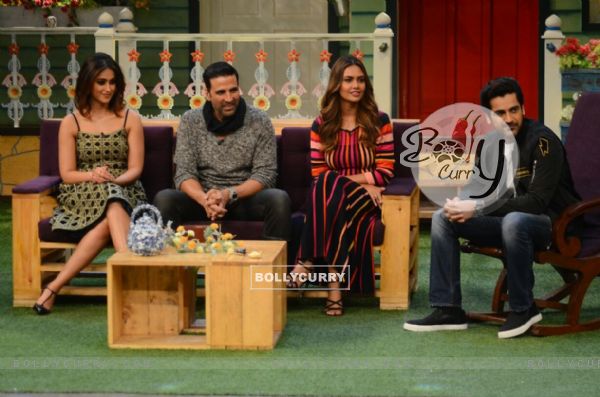 Arjan Bajwa, Akshay Kumar, Ileana D'Cruz and Esha Gupta Promotes 'Rustom' on The Kapil Sharma Show (414983)