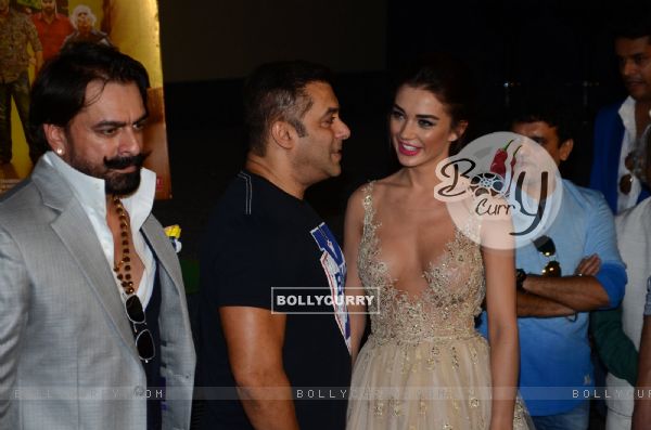 Salman Khan and Amy Jackson at Trailer launch of 'Freaky Ali'