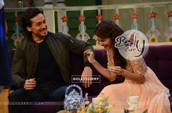 Tiger Shroff and Jacqueline Fernandes Promotes 'A Flying Jatt' on sets of The Kapil Sharma Show (415385)