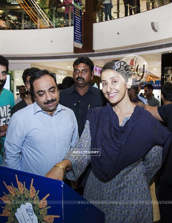 MANISHA KOIRALA SUPPORTS PROUD TO BE INDIAN CAMPAIGN AT SELECT CITYWALK