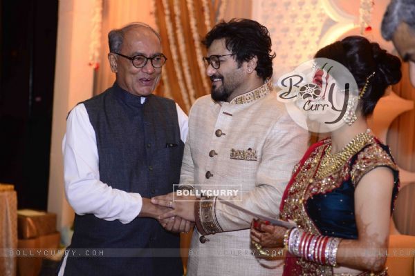 Congress Minister Digvijay Singh at Babul Supriyo's wedding