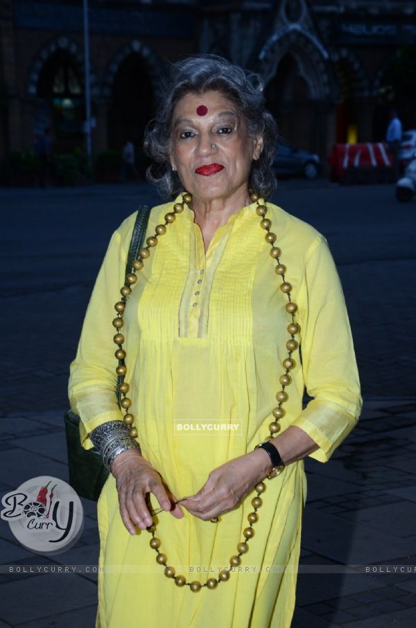 Dolly Thakore at Dilip De's art event