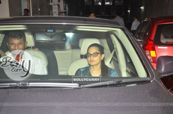 Alvira Khan Agnihotri Snapped with Family