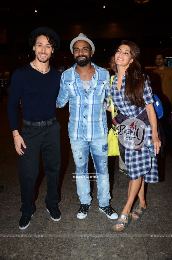 Tiger Shroff, Jacqueline Fernandes and Remo Dsouza Snapped at Airport (416909)