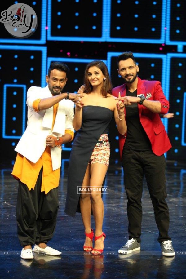 Shakti Mohan, Punit J Pathak and Dharmesh Yelande at Promotion of 'Akira' on sets of Dance Plus (417014)