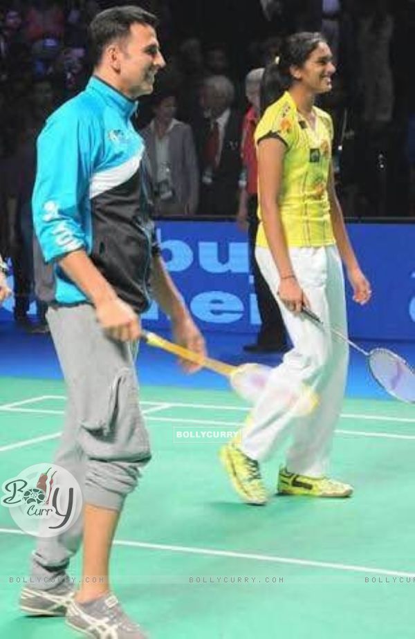 Akshay Kumar who is the Brand Ambassador of Badminton posted a picture with PV Sindhu