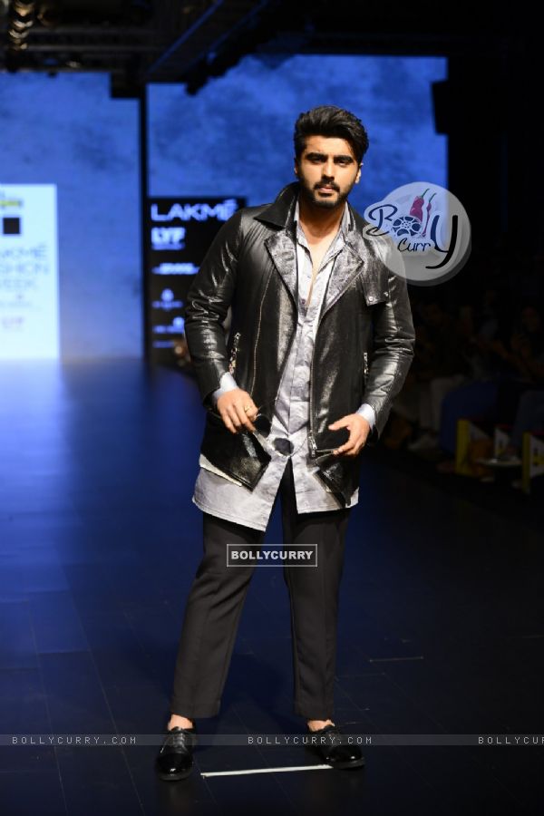 Arjun Kapoor at Lakme Fashion Week Winter Festive 2016- Day 1