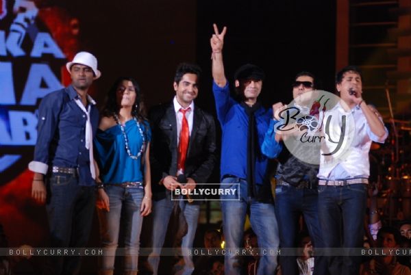 Mohit Chauhan -Captain with his team