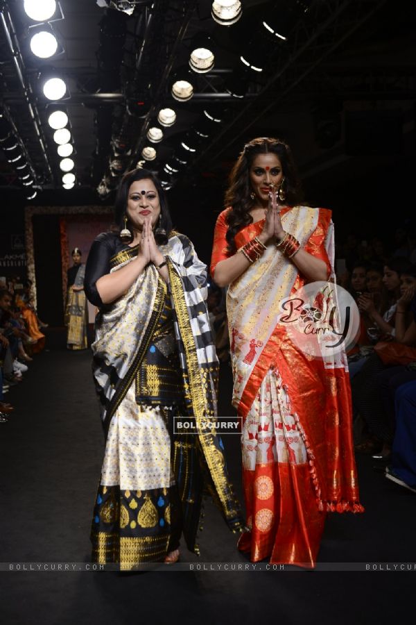 Day 5 - Bipasha Basu walks the ramp at Lakme Fashion Show 2016