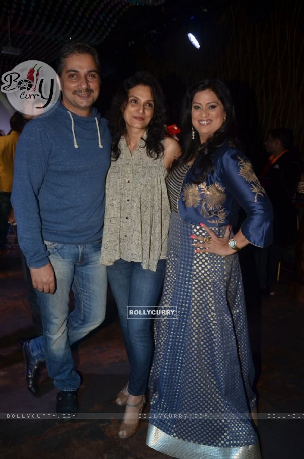 Varun Badola with wife Rajeshwari Sachdev at Singer Richa Sharma's Birthday Bash