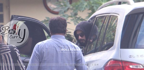 Shahid Kapoor, the new Papa of Bollywood snapped post leaving Gym!