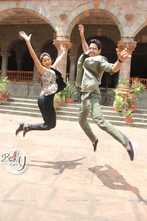 Sidharth Malhotra and Katrina Kaif's Magic Moents during the Promotion of Baar Baar Dekho in Indore