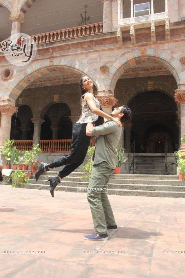 Sidharth Malhotra and Katrina Kaif's Magic Moents during the Promotion of Baar Baar Dekho in Indore (418764)