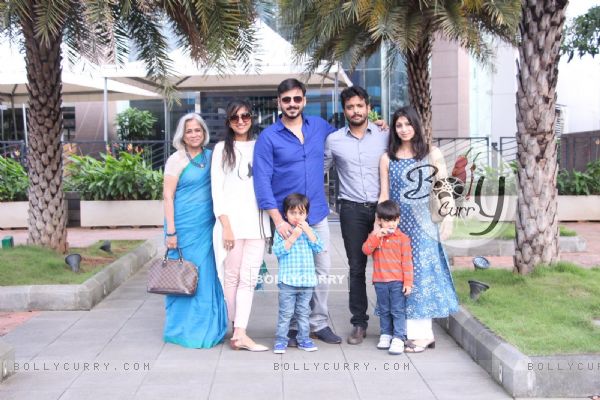 Vivek Oberoi's Family Lunch on his Birthday