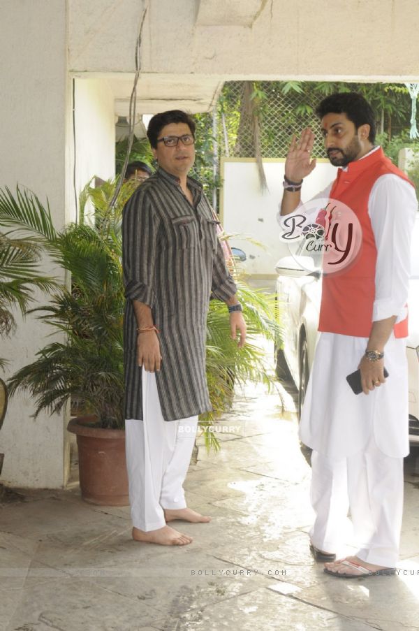 Ganesh Visarjan 2016: Abhishek Bachchan and Goldie Behl