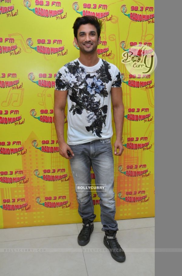 Sushant Singh Rajput at Promotion of 'MS Dhoni: The Untold Story' at Radio Mirchi (419525)