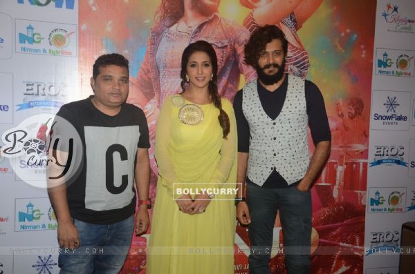 Ravi Jadhav, Krishika Lulla & Riteish Deshmukh Promote 'BANJO' at Pune (419715)