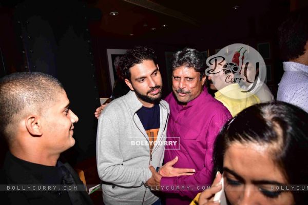 Kapil Dev and Yuvraj Singh at Premiere of PINK in Delhi (420164)