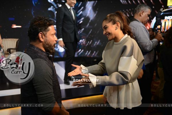 Sonam Kapoor and Shoojit Sircar at Ndtv Program 'Youth for Change'
