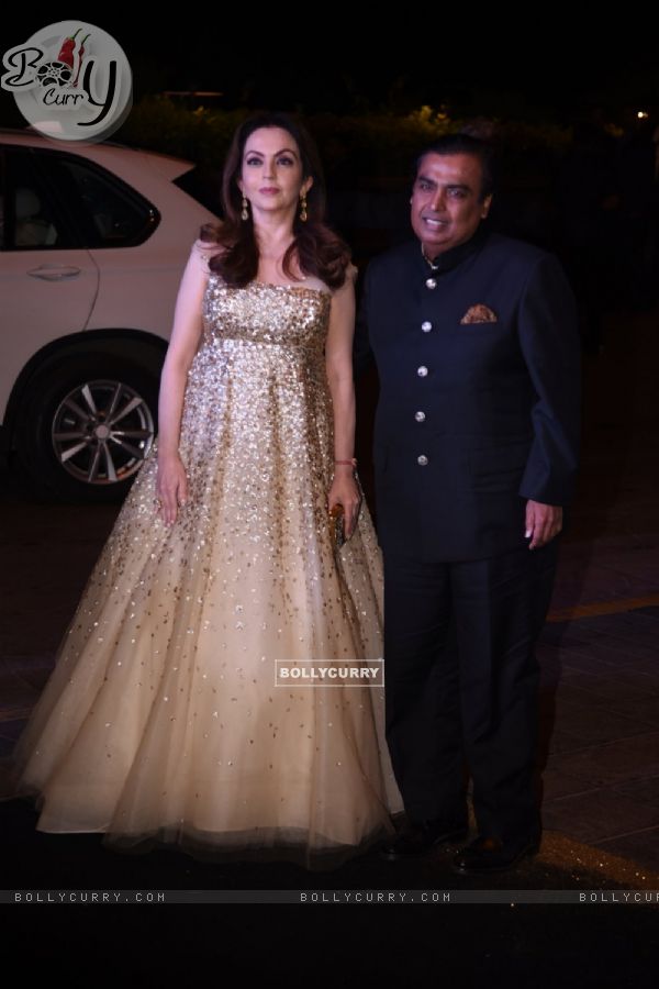 Manish Malhotra's STAR STUDDED Birthday Bash!