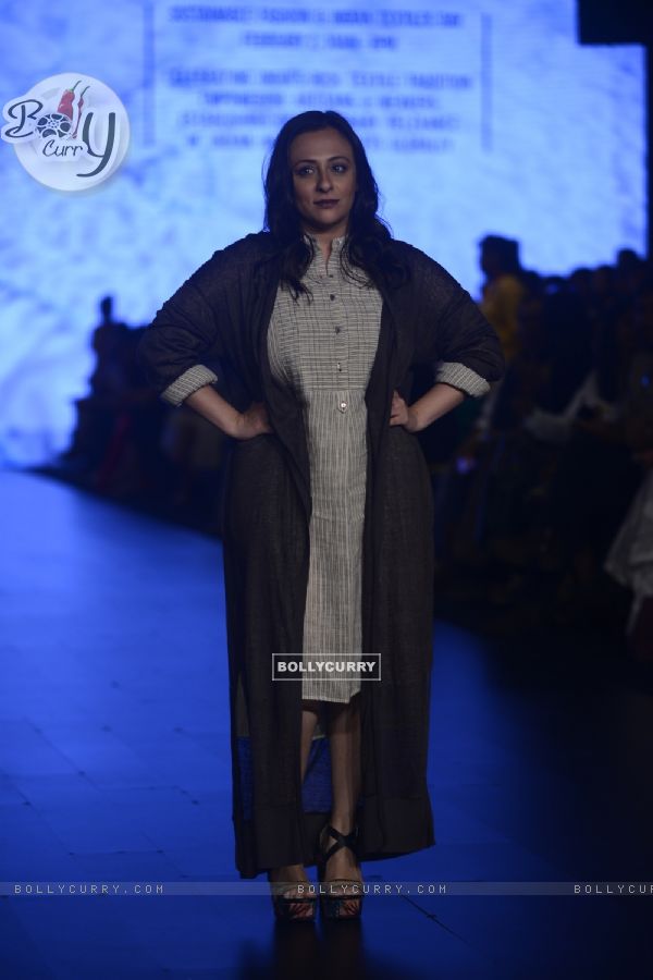 Avantika Malik at Lakme Fashion Week 2017 Day 1