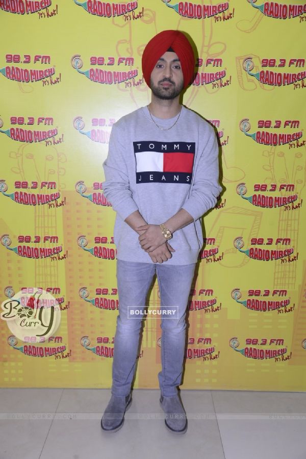 Diljit Dosanj & Anushka Sharma Promote 'Phillauri' at 'Radio Mirchi'
