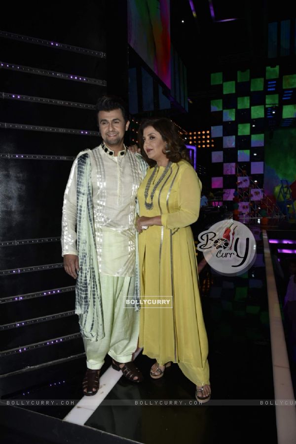 Singer Sukhwinder Singh visits the sets of 'Indian Idol'