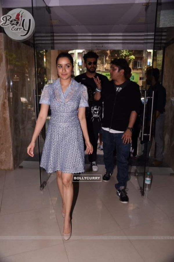 Arjun Kapoor and Shraddha Kapoor snapped at lower parel