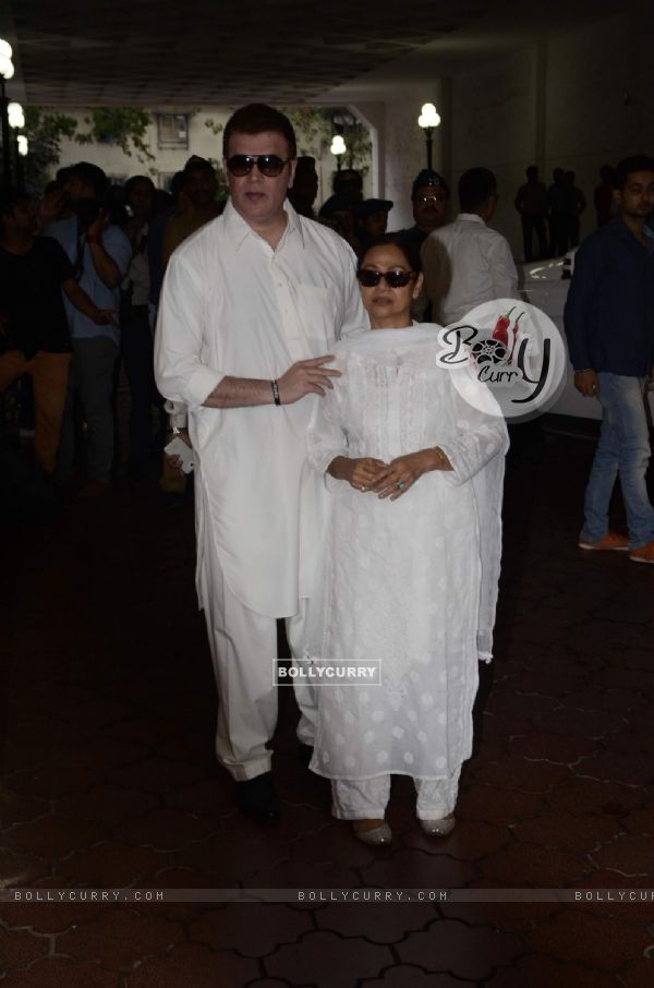 Celebs attend Prayer Meet of Vinod Khanna