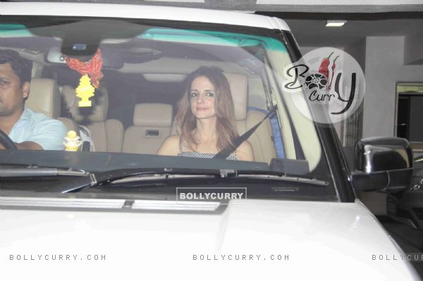 Sussanne Khan Snapped at Sanjay Dutt's Bash!