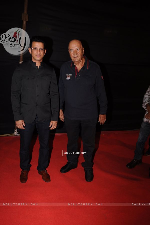 Sharman Joshi and Prem Chopra at Dadasaheb Phalke Awards