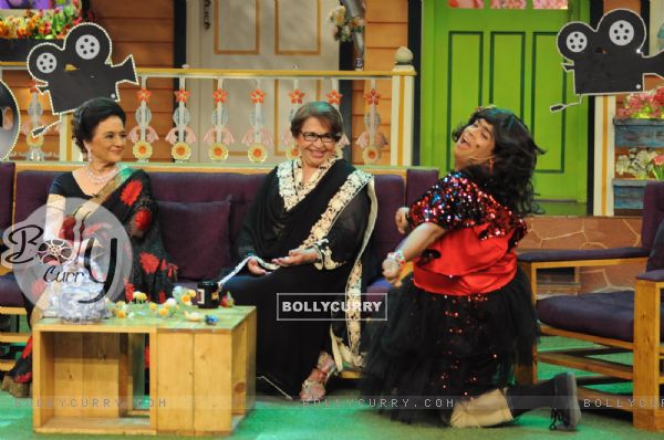 Asha Parekh and Helen fun moments with Kiku Sharda on the sets of 'The Kapil Sharma Show'