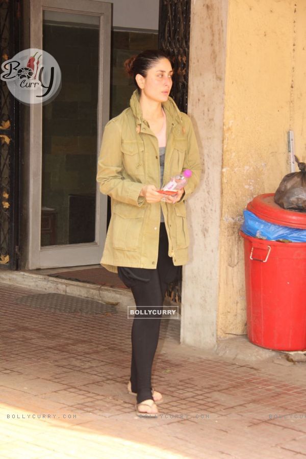 Kareena Kapoor spotted outside her Gym