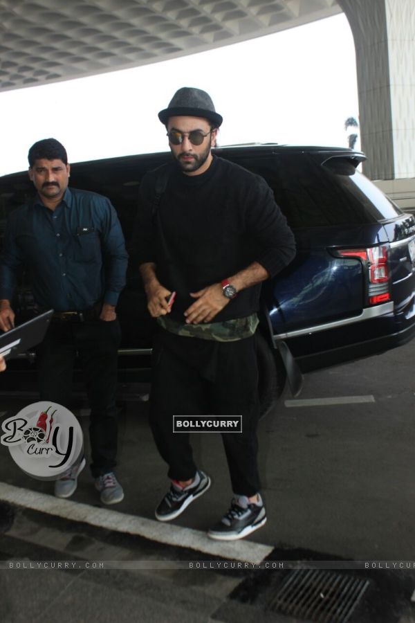 Ranbir Kapoor spotted at the Airport