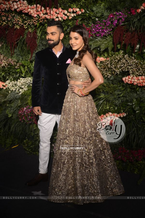 Newlyweds Anushka - Virat's Mumbai Reception