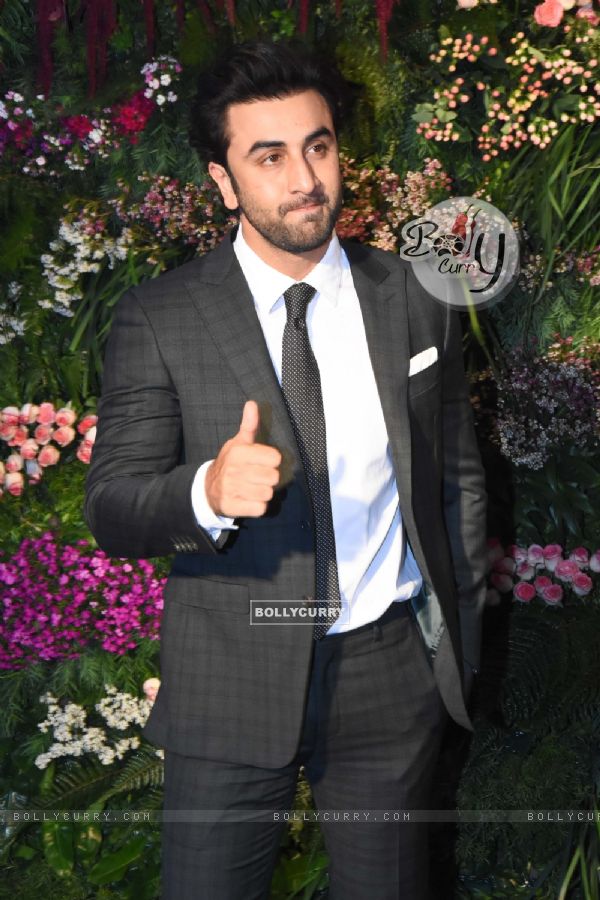 SRK, Priyanka, Ranbir, Katrina, Varun, Kriti and others at the Reception