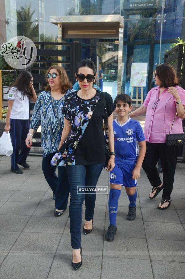 Karisma Kapoor's lunch with Family