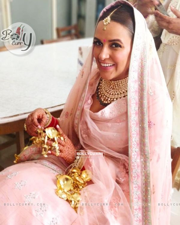 Neha Dhupia and Angad Bedi - Ring ceremony and Mehendi pictures