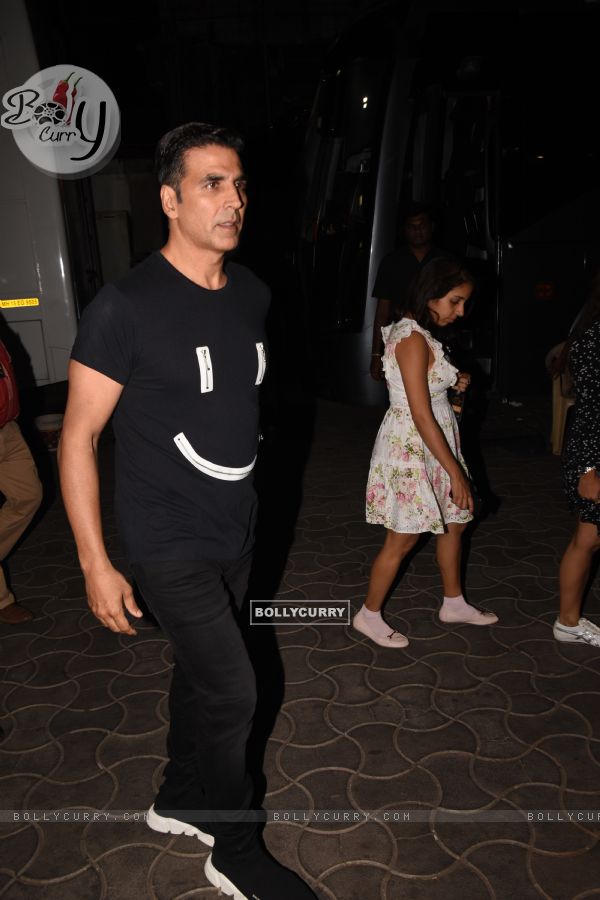 Akshay Kumar's backstage pictures from Lux Golden Rose Awards