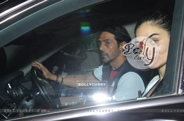Arjun Rampal snapped along with his girlfriend