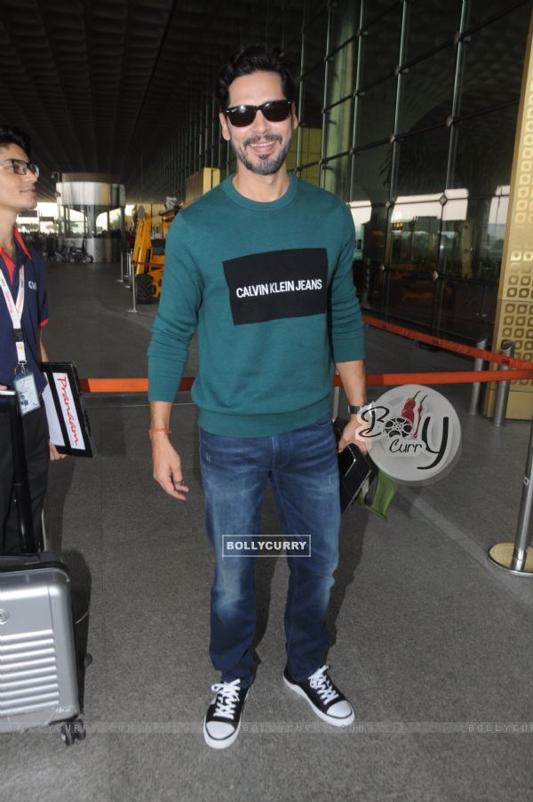 Dino Morea spotted at the airport