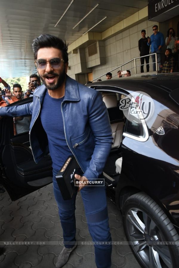 Bollywood celeb Ranveer Singh at Simmba movie trailer launch (440485)