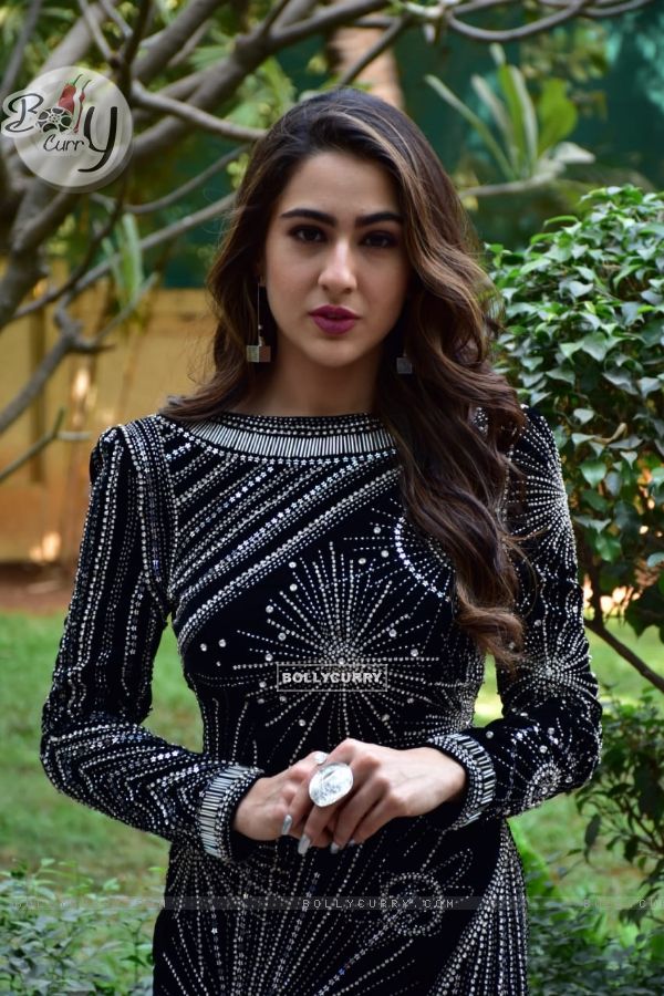 Sara Ali Khan at the sets of Indian Idol 10 for the promotion of movie Simmba (441244)